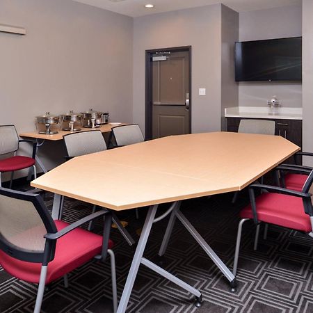 Towneplace Suites By Marriott Лаплас Екстериор снимка