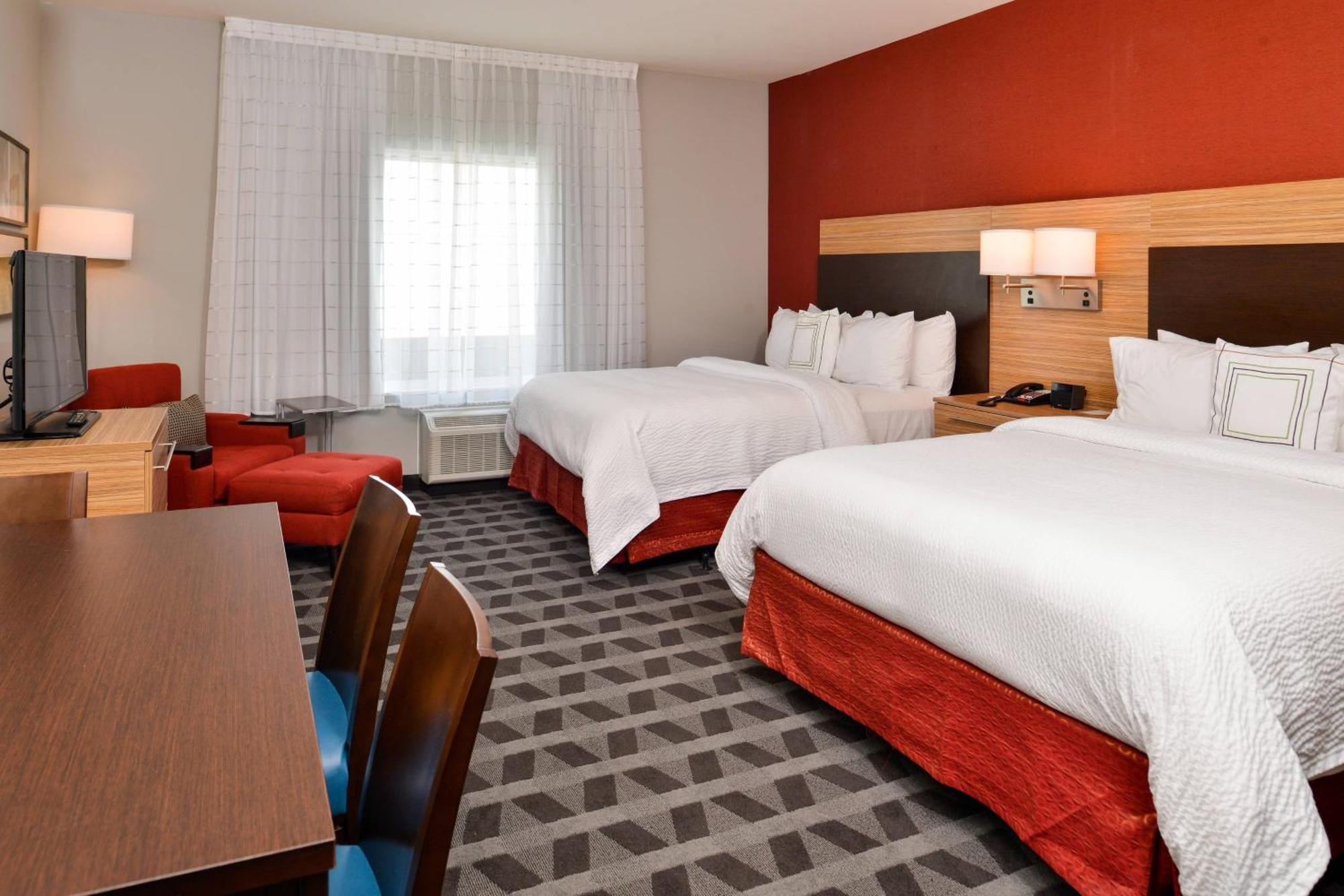Towneplace Suites By Marriott Лаплас Екстериор снимка