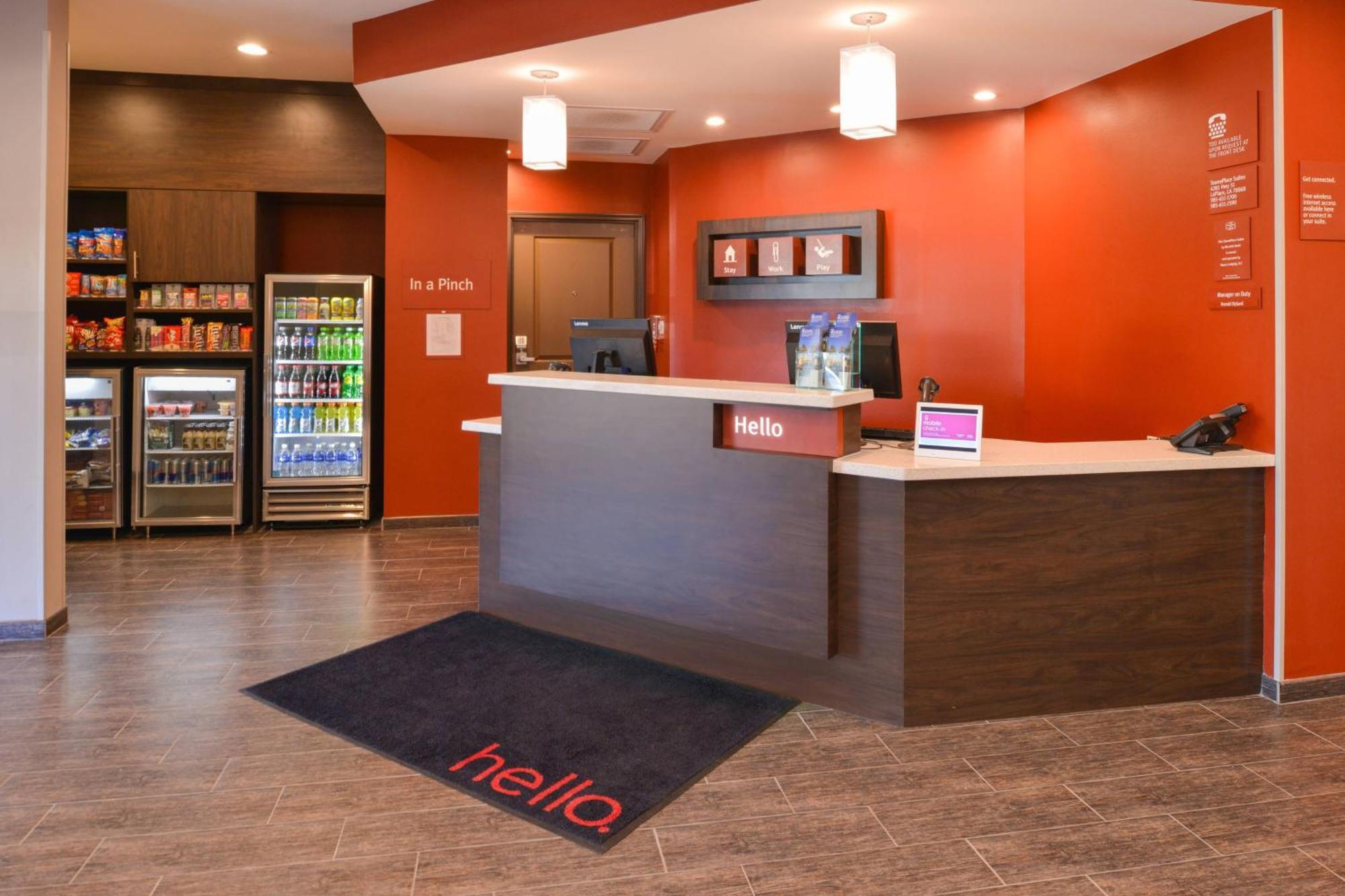 Towneplace Suites By Marriott Лаплас Екстериор снимка